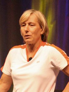 Photographie de Martina Navratilova portant un maillot de sport