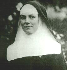 Photographie en noir et blanc d'Élise Rivet, Mère Marie Elisabeth de l’Eucharistie, en habits de religieuse