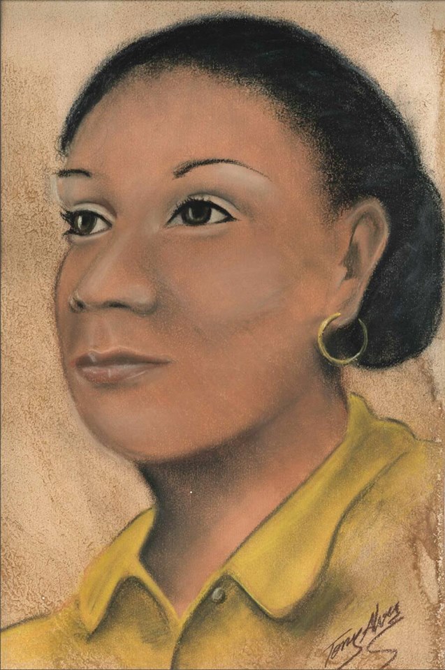 Ce dessin représente Maria Firmina dos Reis de profil. Femme métisse, elle a la peau brune, les yeux et les cheveux noirs. Elle porte un vêtement au col jaune, des boucles d'oreille, et ses cheveux sont retenus en chignon.